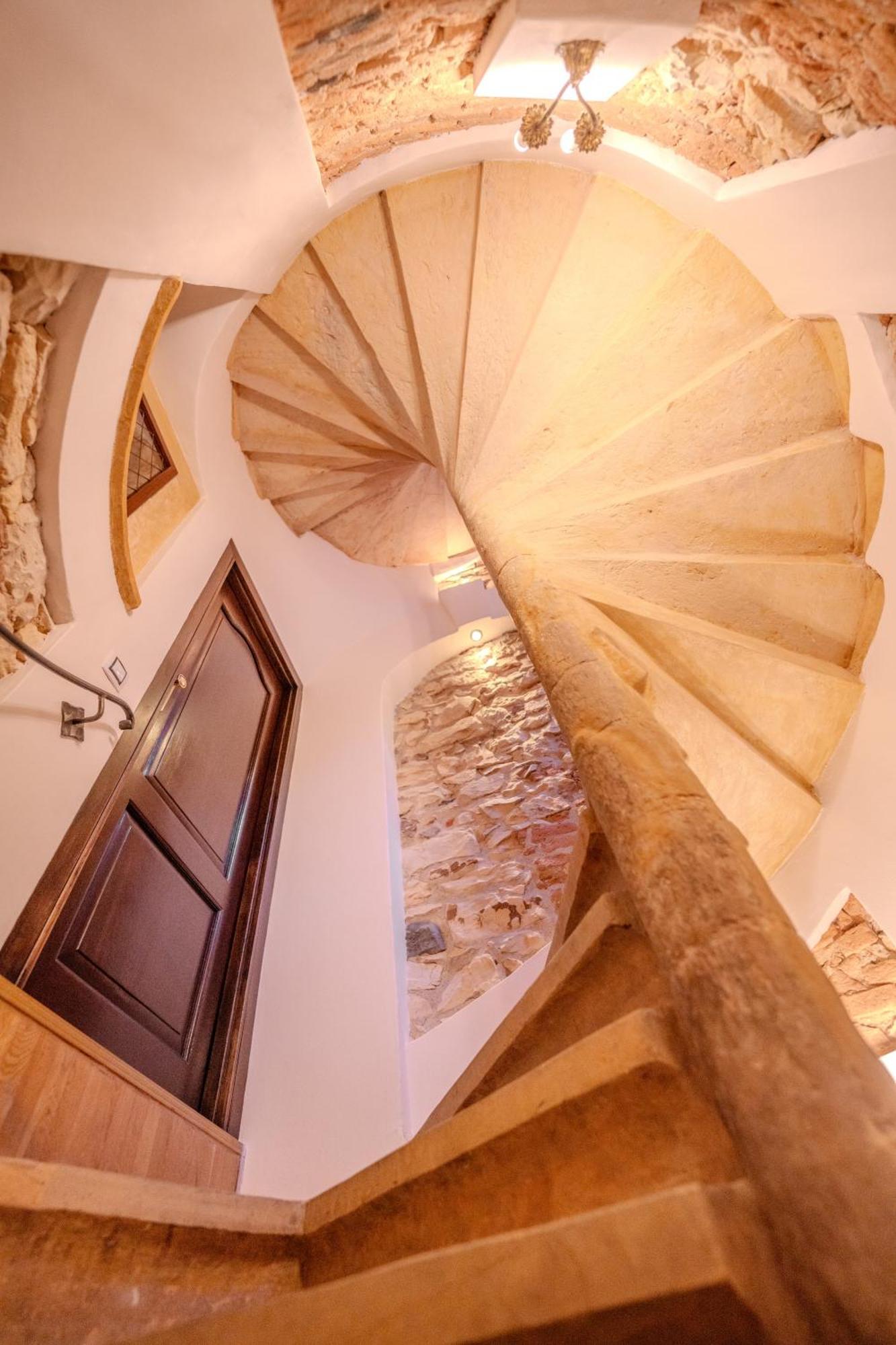 2-floor Traditional Prague
